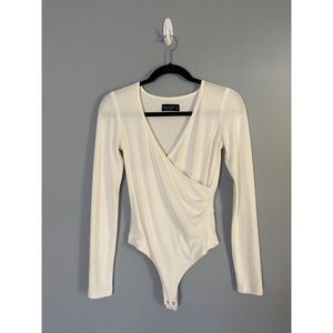 A&F | off white long sleeve wrap front body suit
